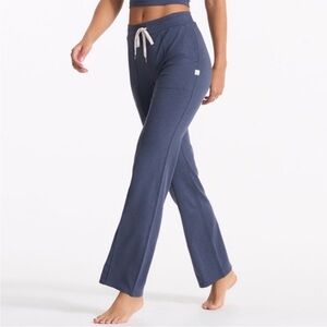 Vuori Halo Wide Leg Flare Pants, Azure Heather, Size M